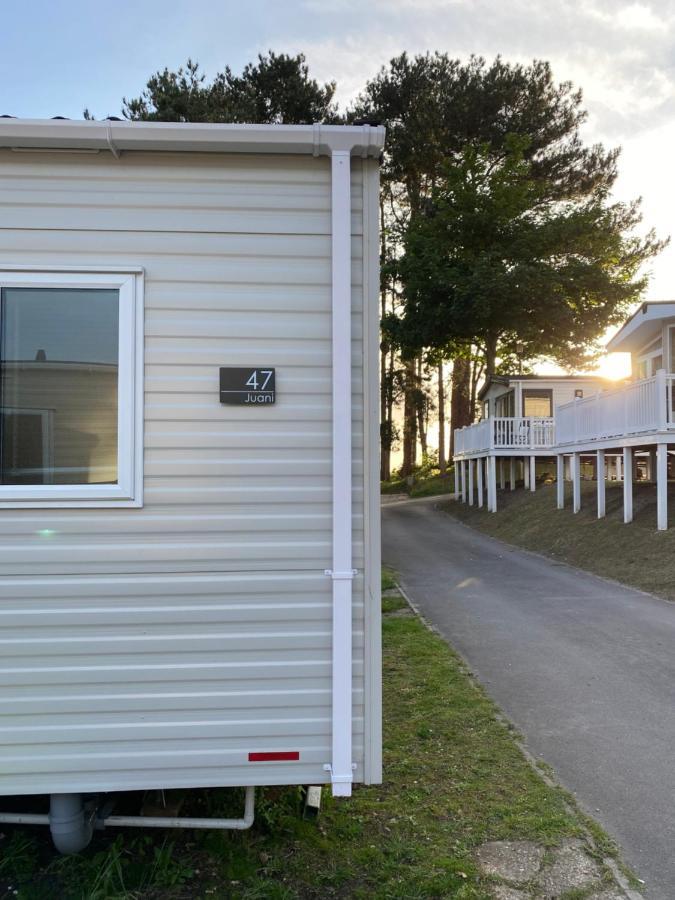 Juani Apartment Poole Exterior photo